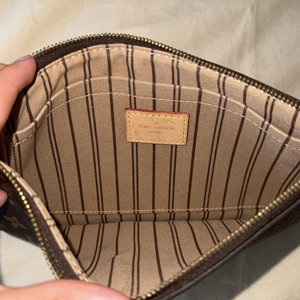 Louis Vuitton Brown and Tan Monogram Wristlet - Picture 3 of 6